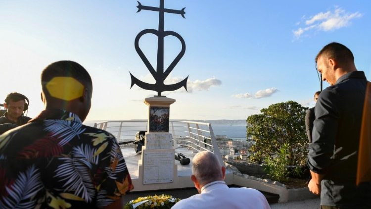 Bài phát biểu của Đức Thánh Cha tại buổi tưởng niệm các thủy thủ và người di cư mất tích trên biển