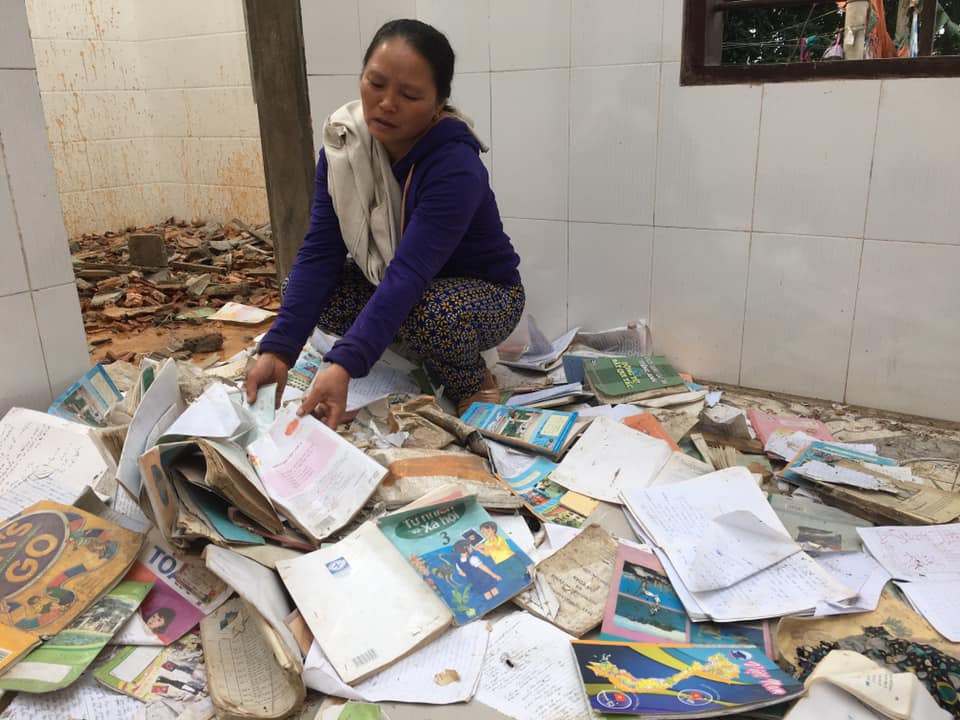 Dòng Đa Minh Rosa Lima cứu trợ lũ lụt Miền Trung - ngày cuối