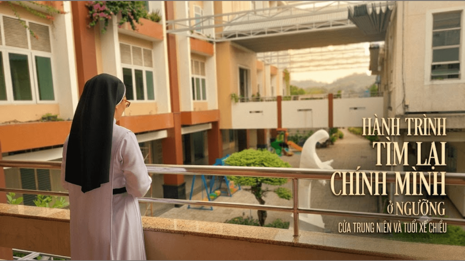 Hành trình tìm lại chính mình ở ngưỡng cửa tuổi trung niên và tuổi xế chiều