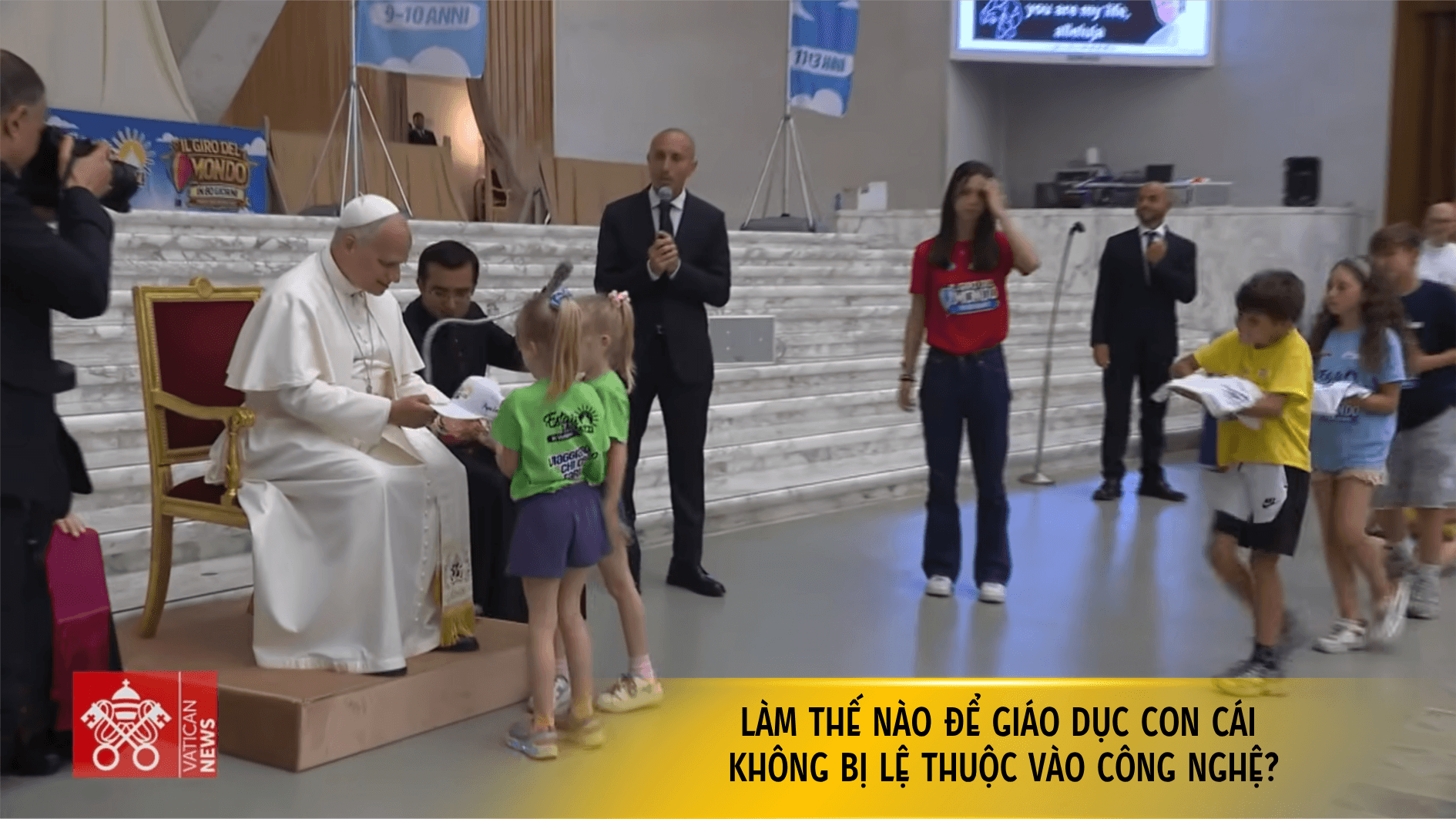 Làm thế nào để giáo dục con cái không bị lệ thuộc vào công nghệ?